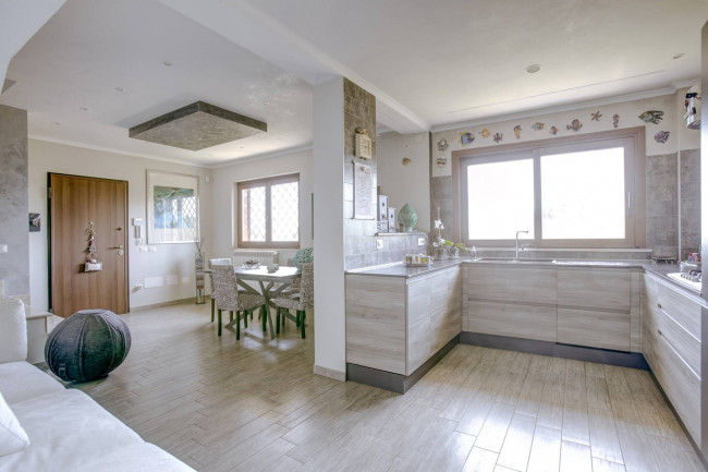 Villa o villino in vendita a Pomezia