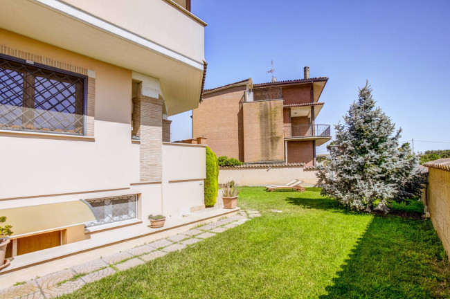 Villa o villino in vendita a Pomezia