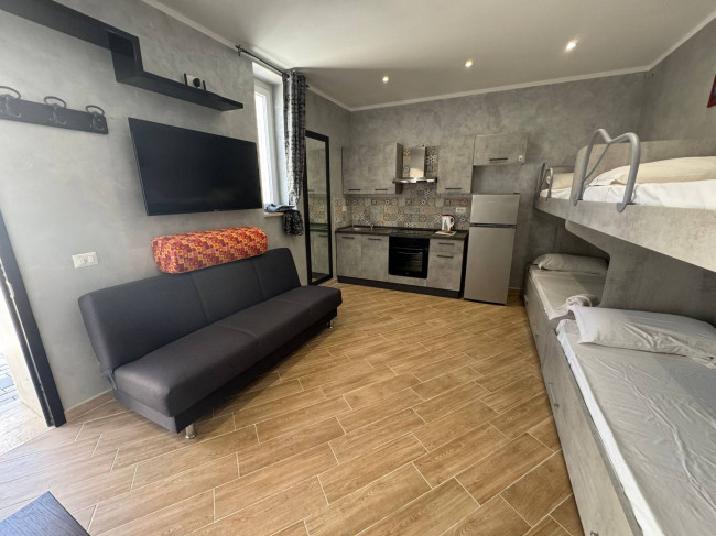 Magazzino in vendita a Fiumicino