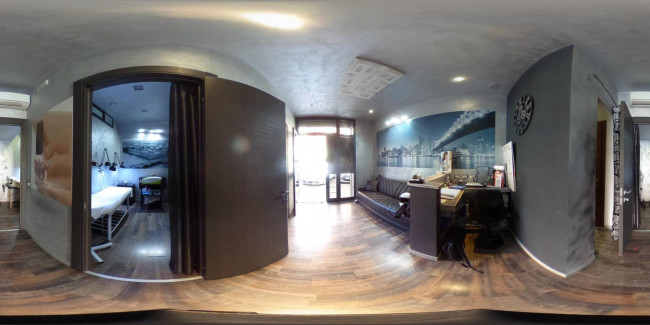 Locale Commerciale in vendita a Roma