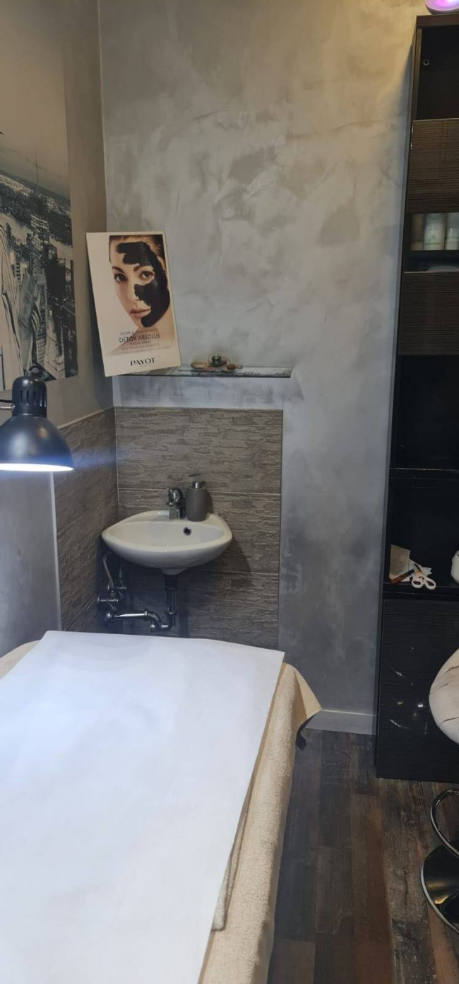 Locale Commerciale in vendita a Roma