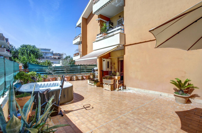 Appartamento in vendita a Ladispoli