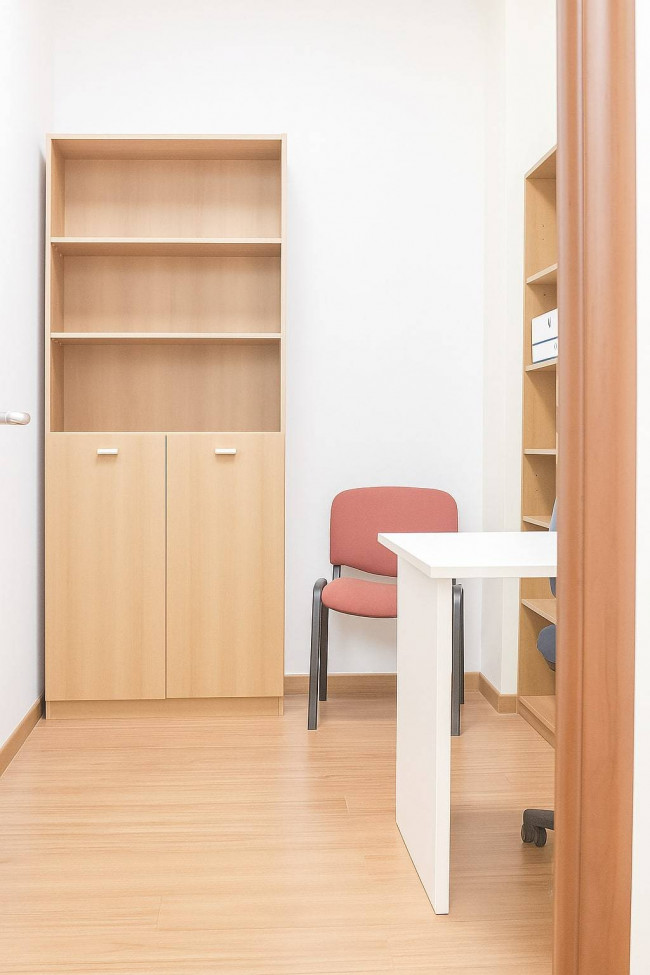 Locale Commerciale in vendita a Pomezia