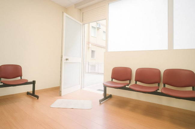 Locale Commerciale in vendita a Pomezia