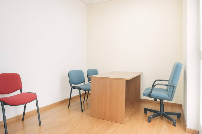 Locale Commerciale in vendita a Pomezia