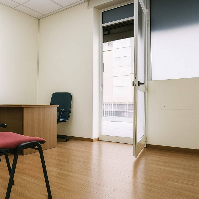 Locale Commerciale in vendita a Pomezia