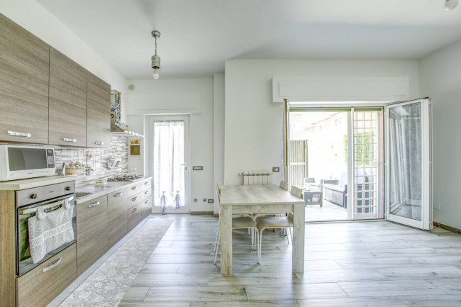 Appartamento in vendita a Pomezia