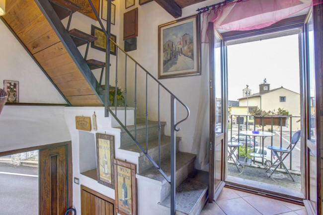 Casa Indipendente in vendita a Soriano nel Cimino