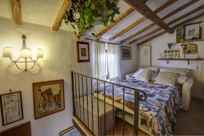 Casa Indipendente in vendita a Soriano nel Cimino