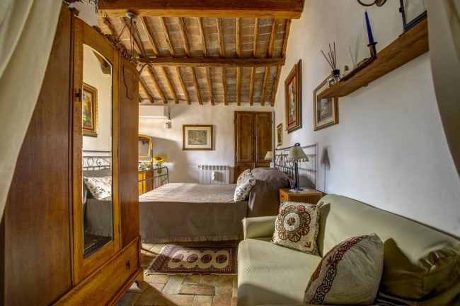 Casa Indipendente in vendita a Soriano nel Cimino