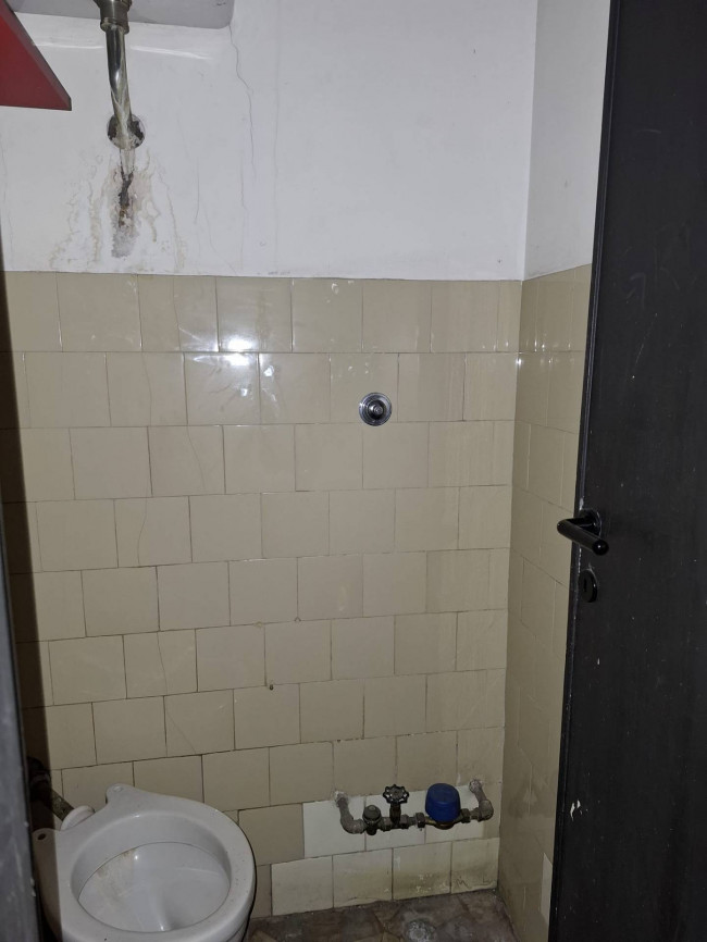 Locale Commerciale in vendita a Roma