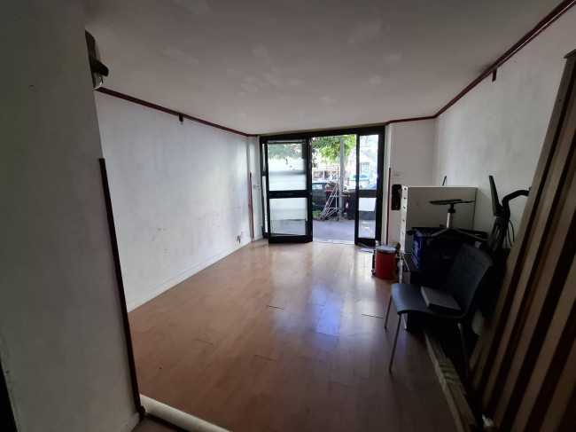 Locale Commerciale in vendita a Roma