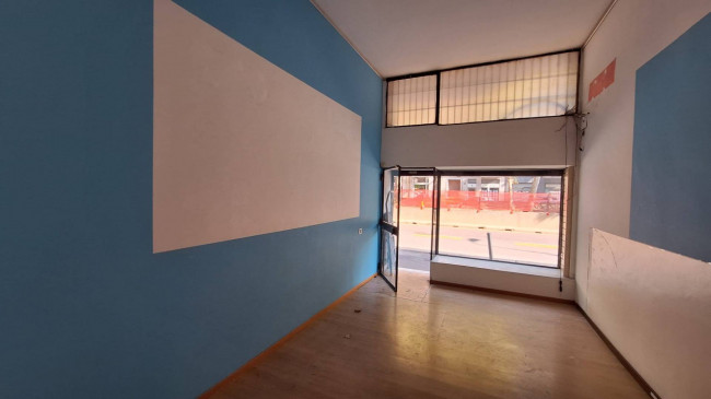 Locale Commerciale in affitto a Milano