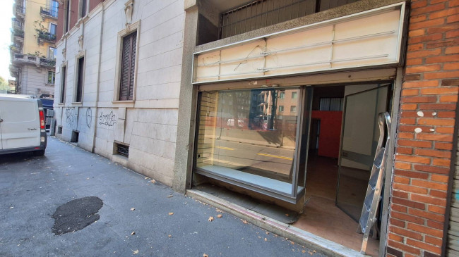 Locale Commerciale in affitto a Milano