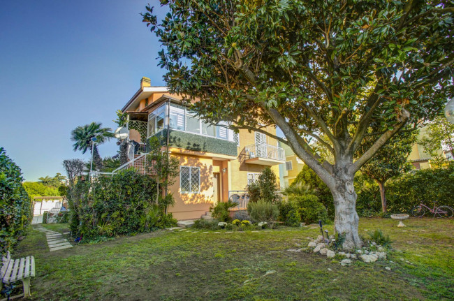 Villa a schiera in vendita a Roma