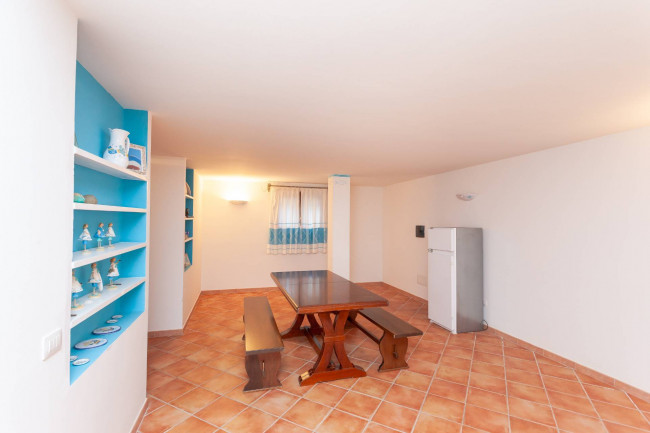 Villa bifamiliare in vendita a San Teodoro