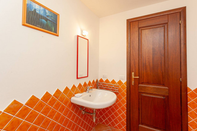 Villa bifamiliare in vendita a San Teodoro