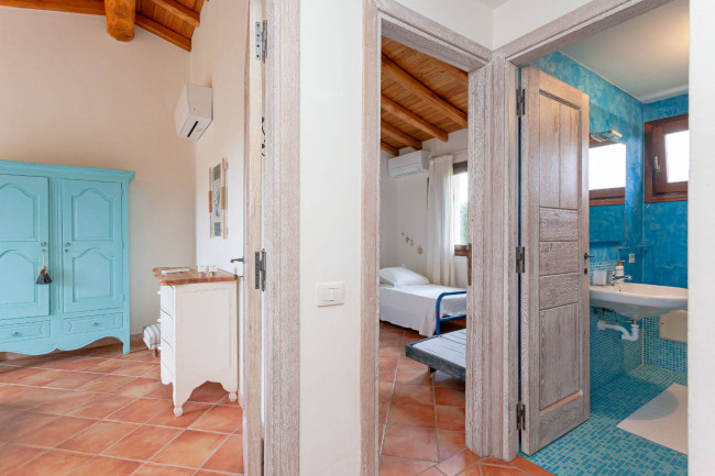 Villa bifamiliare in vendita a San Teodoro