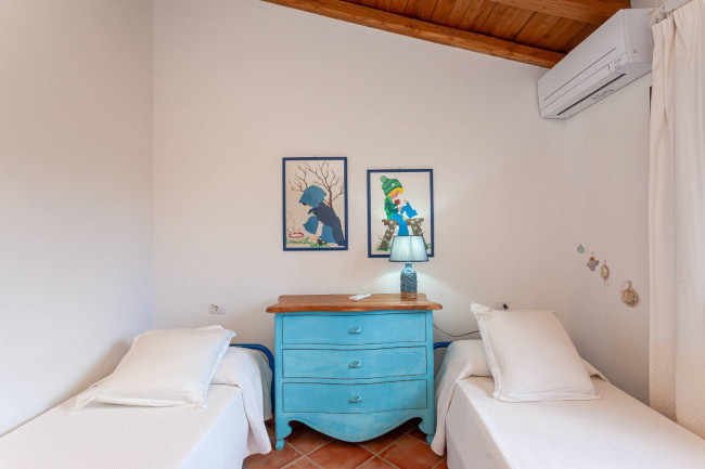 Villa bifamiliare in vendita a San Teodoro