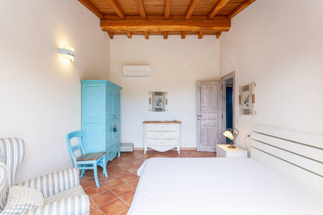 Villa bifamiliare in vendita a San Teodoro