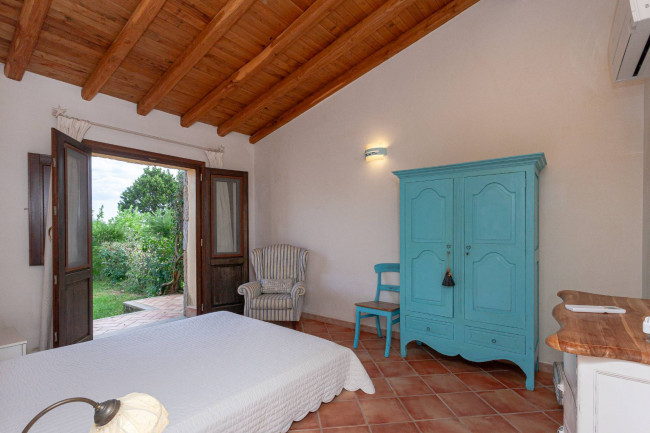 Villa bifamiliare in vendita a San Teodoro