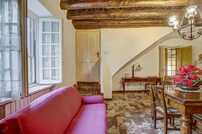 Cascina/Casale in vendita a Pomezia