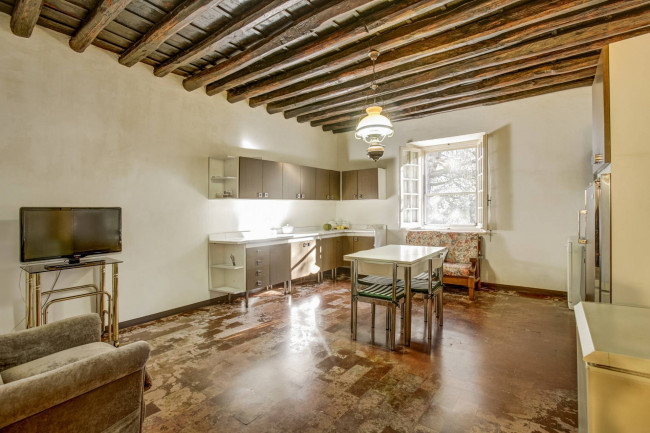 Cascina/Casale in vendita a Pomezia