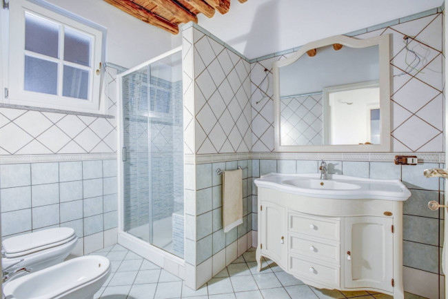 Cascina/Casale in vendita a Pomezia