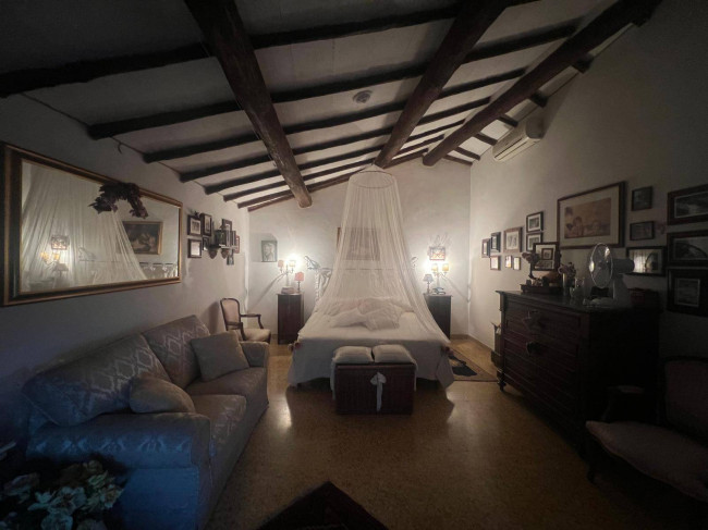 Casa Semindipendente in vendita a Marta