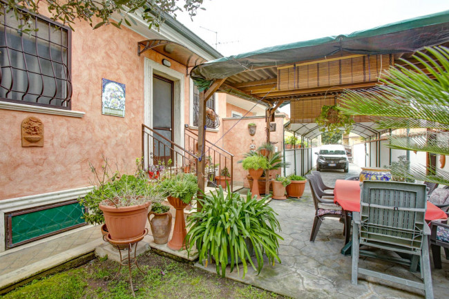 Villa in vendita a Ardea