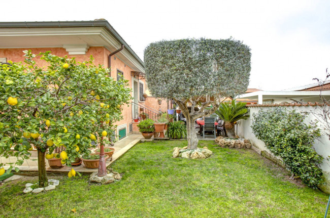 Villa in vendita a Ardea