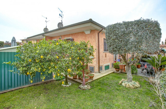 Villa in vendita a Ardea