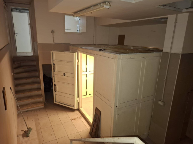 Negozio in affitto a Roma