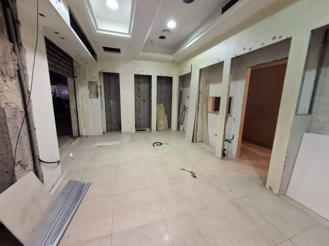 Negozio in affitto a Roma