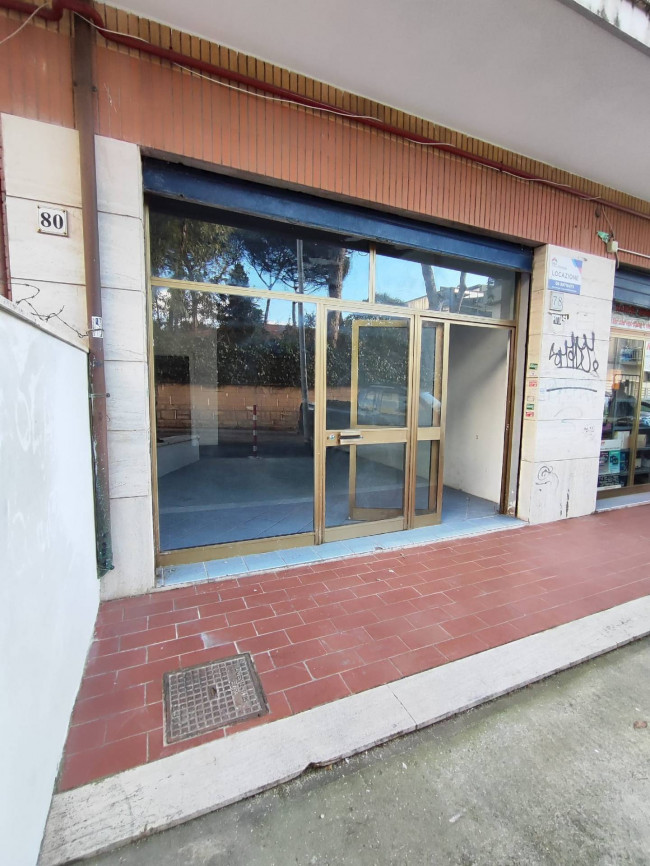 Negozio in affitto a Roma