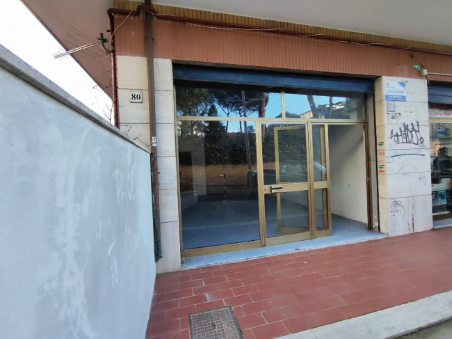 Negozio in affitto a Roma