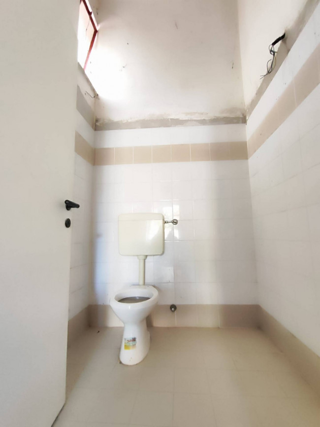 Negozio in affitto a Roma