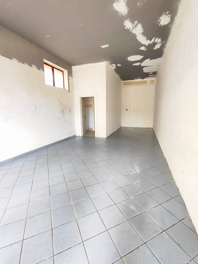 Negozio in affitto a Roma