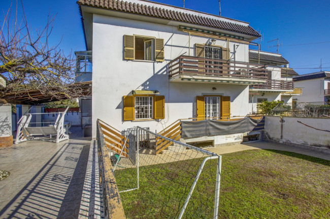 Appartamento in vendita a Ardea