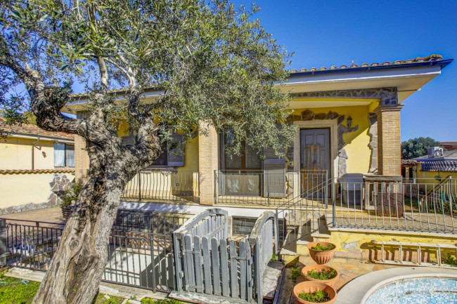 Villa singola in vendita a Ardea