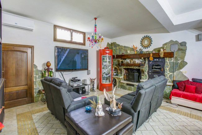 Villa singola in vendita a Ardea