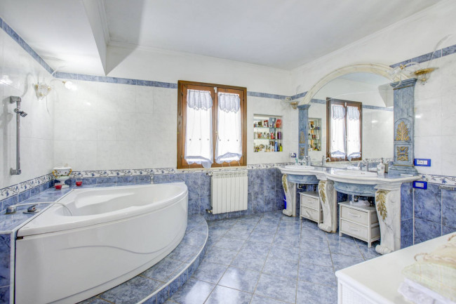 Villa singola in vendita a Ardea