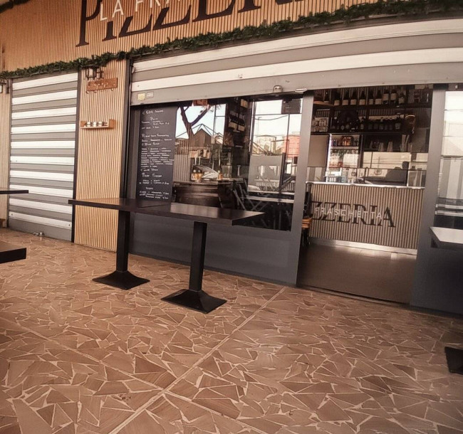 Attività Commerciale in vendita a Pomezia