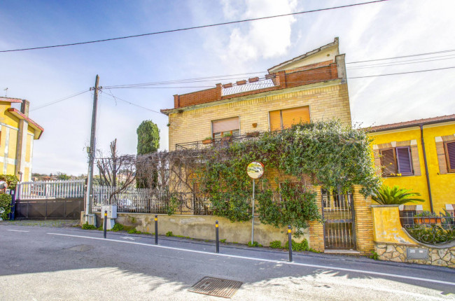 Villa in vendita a Ariccia