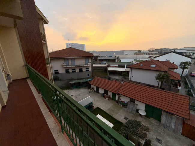 Appartamento in affitto a Baranzate