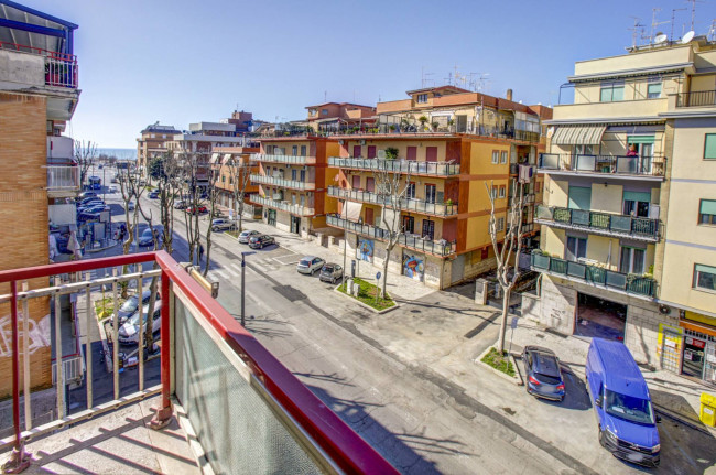 Appartamento in vendita a Pomezia