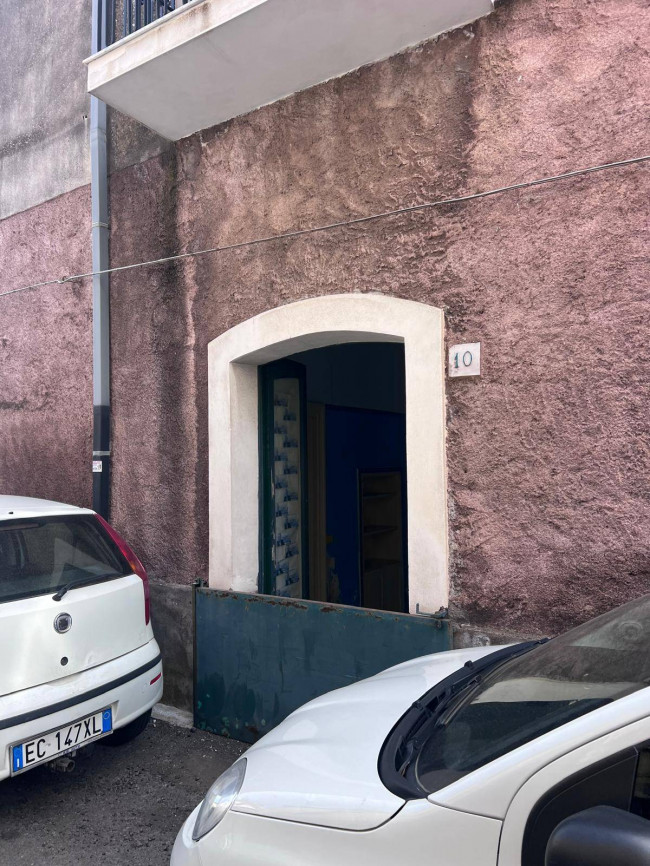 Commerciale Altro in vendita a Trecastagni