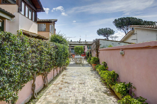Villa a schiera in vendita a Roma