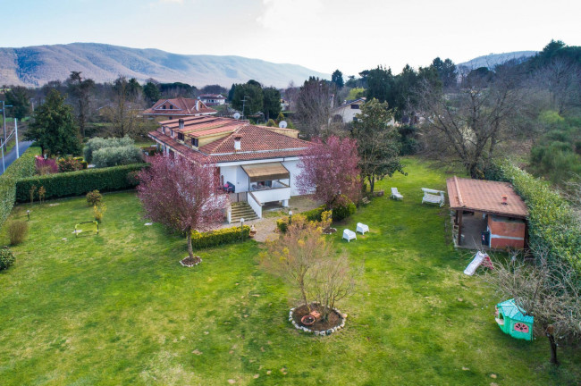 Villa bifamiliare in vendita a Rocca Priora