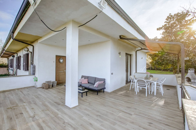 Villa bifamiliare in vendita a Rocca Priora